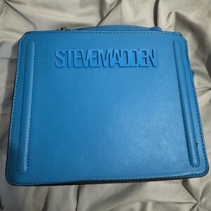 Steve Madden Bevelyn Satchel Crossbody Bag. Blue